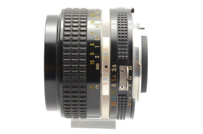 NEAR MINT] Nikon Ai-s Nikkor 28mm f/3.5 AIS MF Lens from Japan