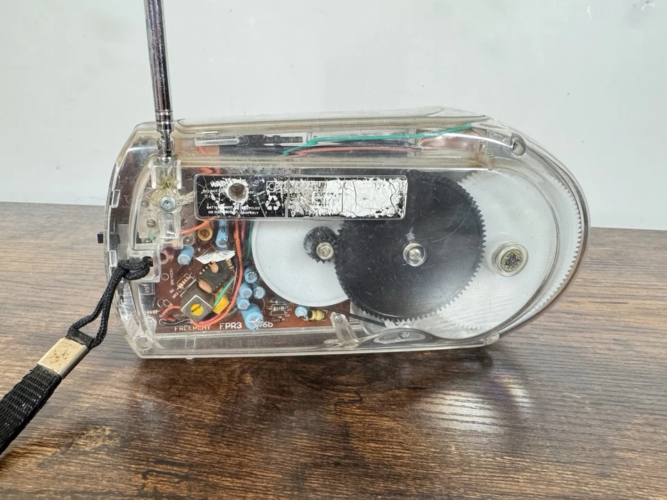 Freeplay 360 Wind Up Solar Power Transparent Radio Am/FM Working Rare - Image 3 of 4