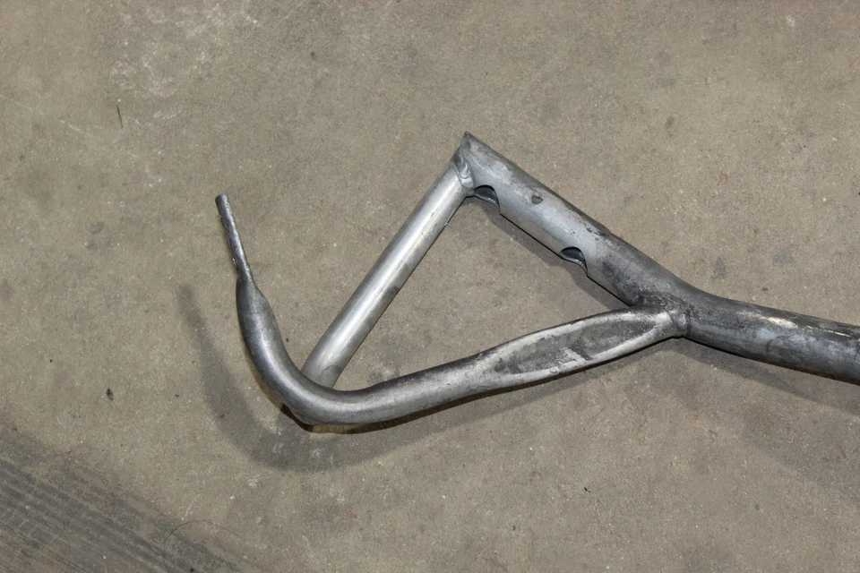 Polaris Rmk 800 2014 chasis delantero marco soporte sobre estructura dirección Foto 2 de 4