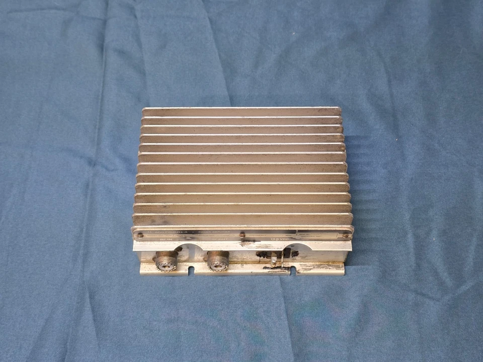 Motorola N1274A RF Power Amplifier 2 Meter Band 150.8-174MHz 5W Input 40W Output - image 3 of 4