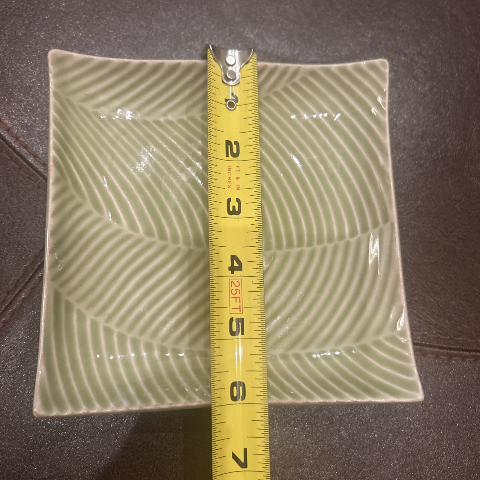 Green Palm Pattern Decorative Plate