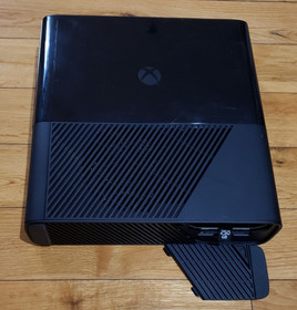 Xbox 360 E 1538 Console 250GB HDD Bundle, OEM Controller, Power, HDMI, TESTED