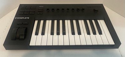 Native Instruments Komplete Kontrol A25 25-Key Keyboard Controller Untested