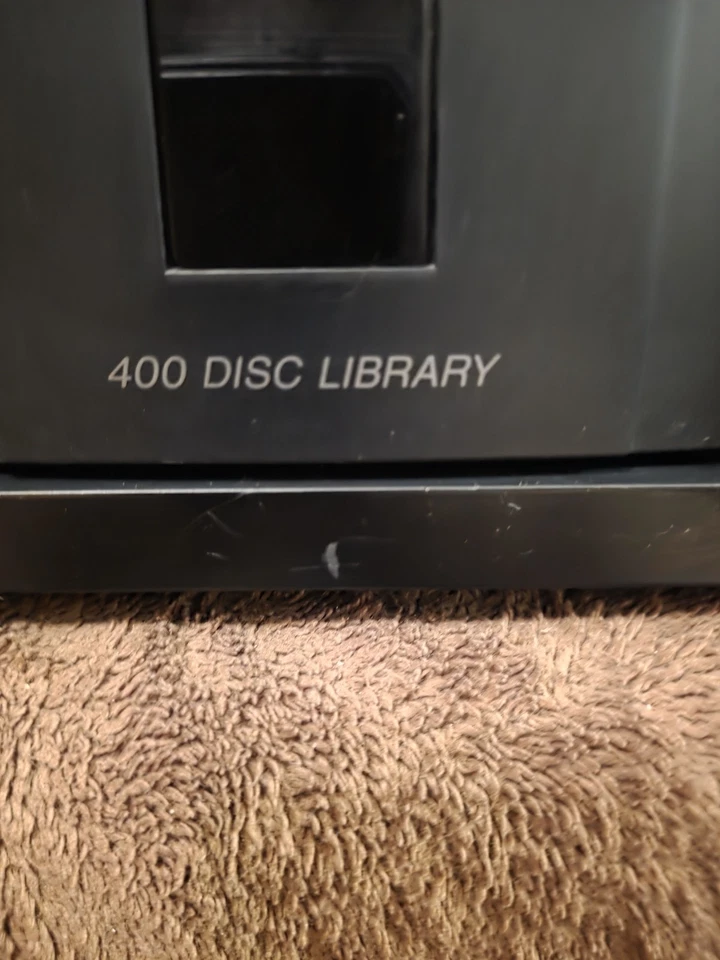 Sony BDP-CX960 Mega Changer Blu-ray 400 Disc Player. No Remote For Parts/Repairs - Image 3 of 4