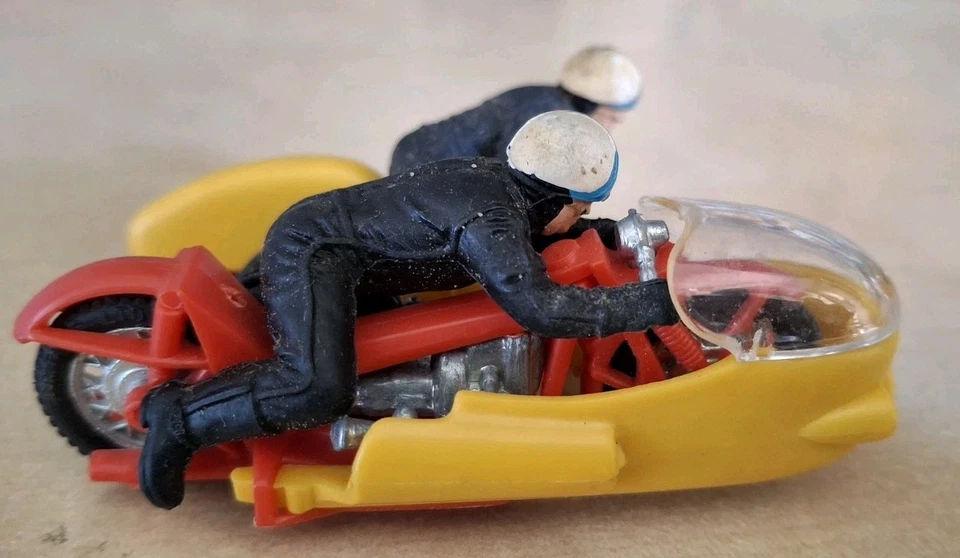 BMW RACING COMBINATION, BRIRTAINS LTD, scala 1/32, SPLENDIDE Condizioni - Immagine 3 di 4