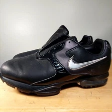 8.5 woman Nike Heritage Golf Shoes 