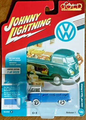 Johnny Lightning 2018 Classic Gold #6/6 '65 VW Type 2 Pickup #JLCG013 1:64 Scale