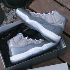 Nike Air Jordan 11 Retro Playoff Warm High Top Comfortable Classic and versatile