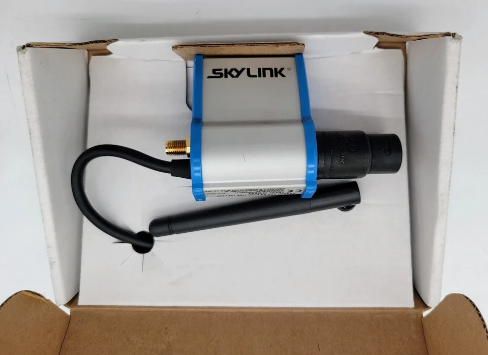 Arri SkyLink Wireless Receiver for SkyPanel LED Softlights, Up to 1640' RangeB/S - Image 4 of 4