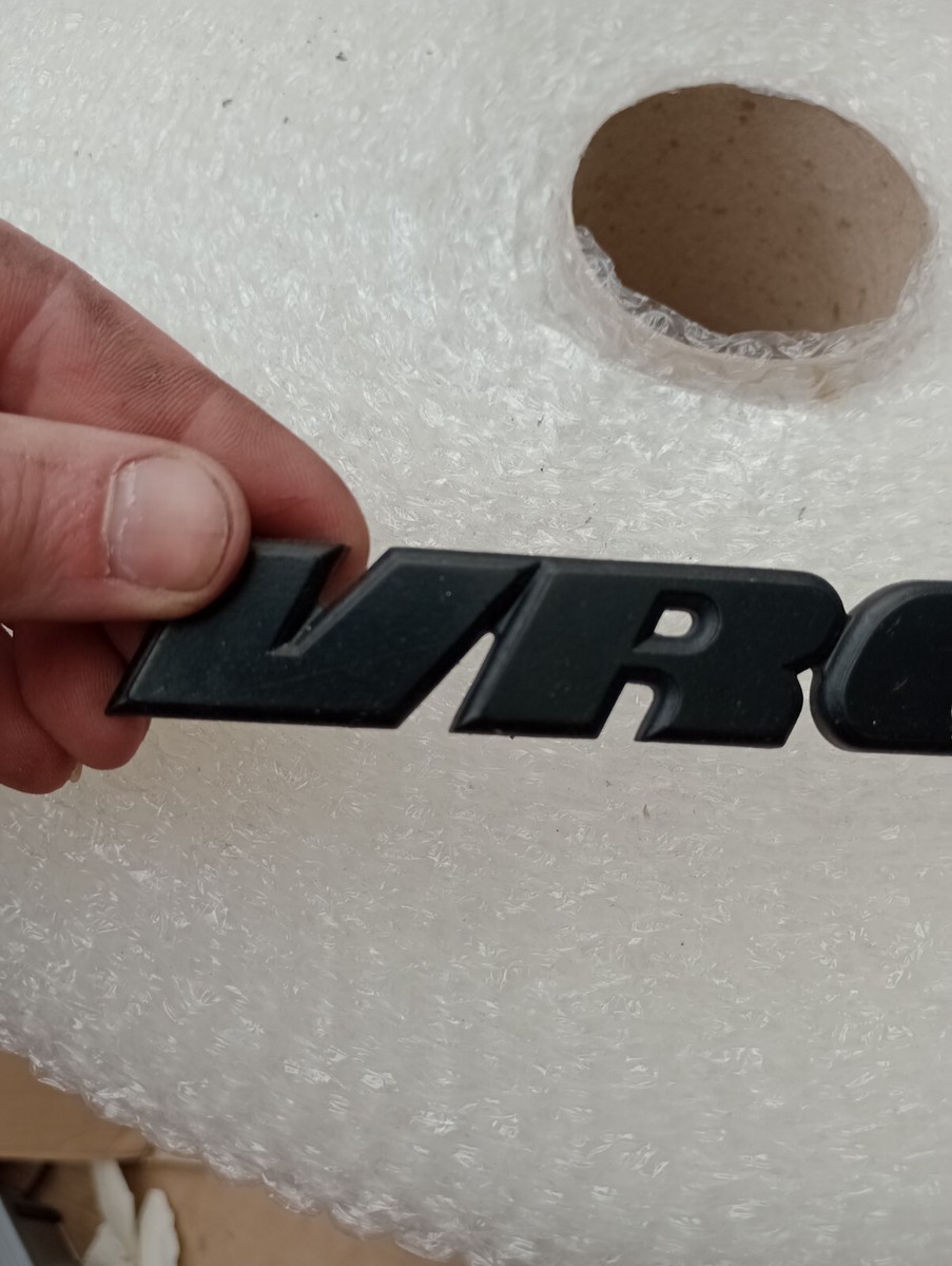 VW CORRADO VR6 FRONT GRILL BADGE GENUINE 535853679D CLIP ON 3 SLAT 