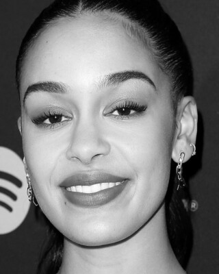 JORJA SMITH 8x10 PHOTO *
