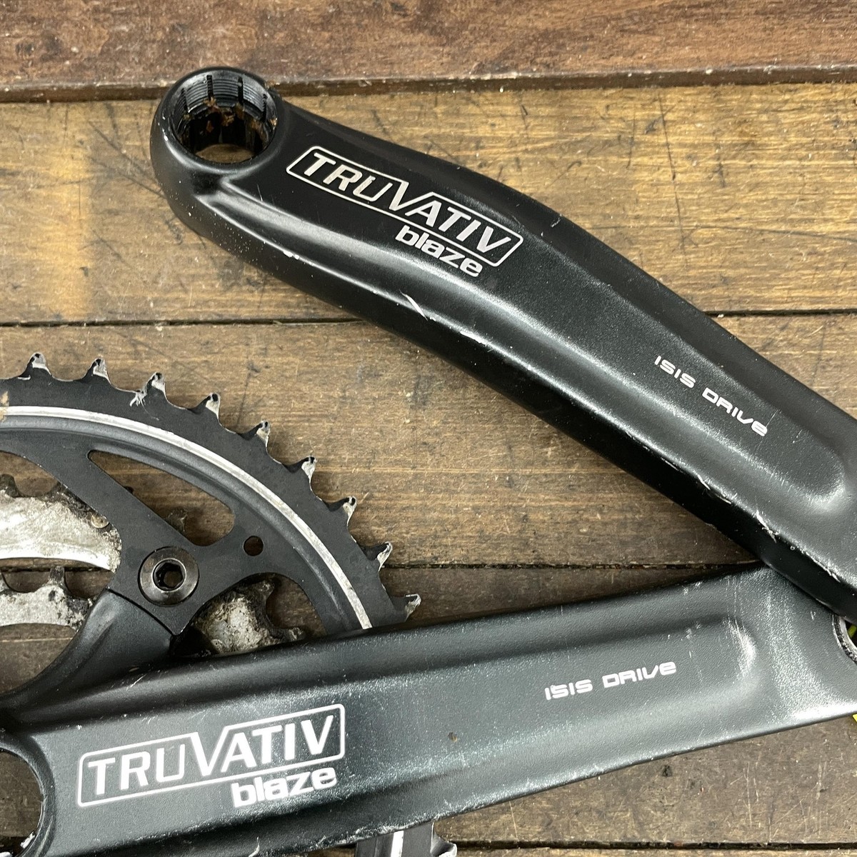 法螺貝　⑪ Truvativ Blaze Triple Crankset 175mm ISIS Drive SPLINE MTB 4-Bolt