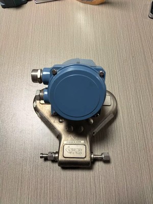 Emerson Micro Motion CMF010M Coriolis Flow Meter Used 1PCS
