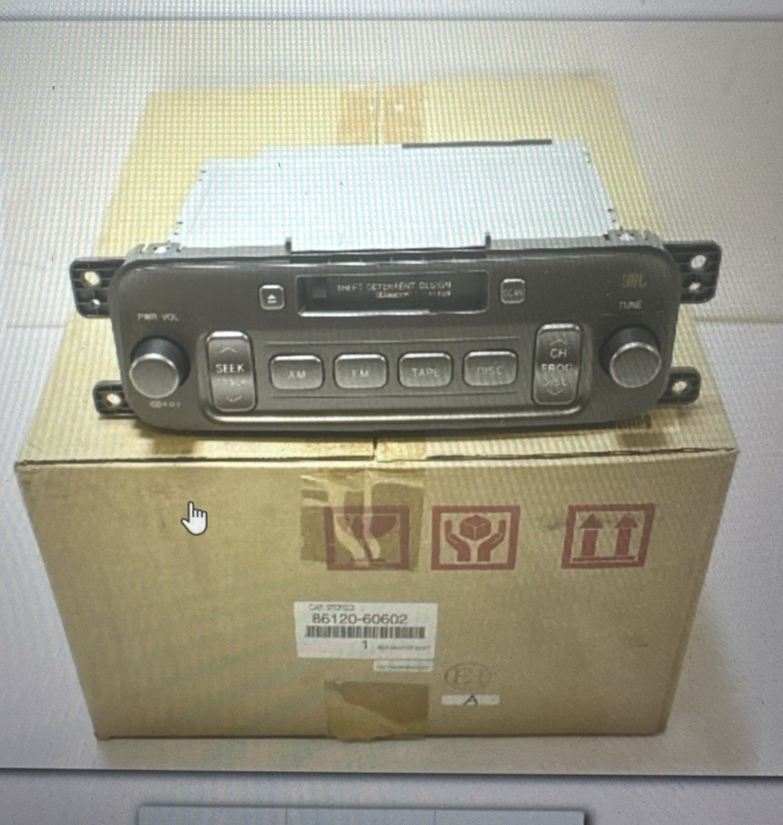 NIB TOYOTA LAND CRUISER NAVIGATION AM FM TAPE CASSETTE RADIO 86120