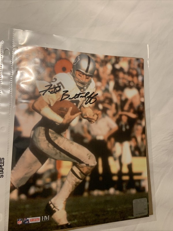 Fred Biletnikoff 8 X 10 Autographed Photo Hall of Famer Oakland Raider Legend