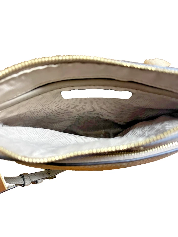 Bolso Bandolera Michael Kors Riley Pequeño Cuero Guijarro Taupe ~ Nuevo sin Etiquetas Foto 4 de 4