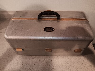 Vintage UMCO 1000AS Fishing Tackle Box with 7 Trays In Great Shape!