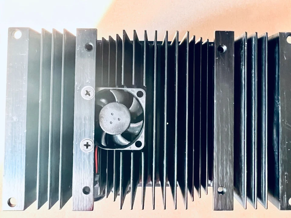 GRUNNL F3053-F0007l21 Digital Variable Frequency Inverter Drive F3053F0007l21 - Image 3 of 4