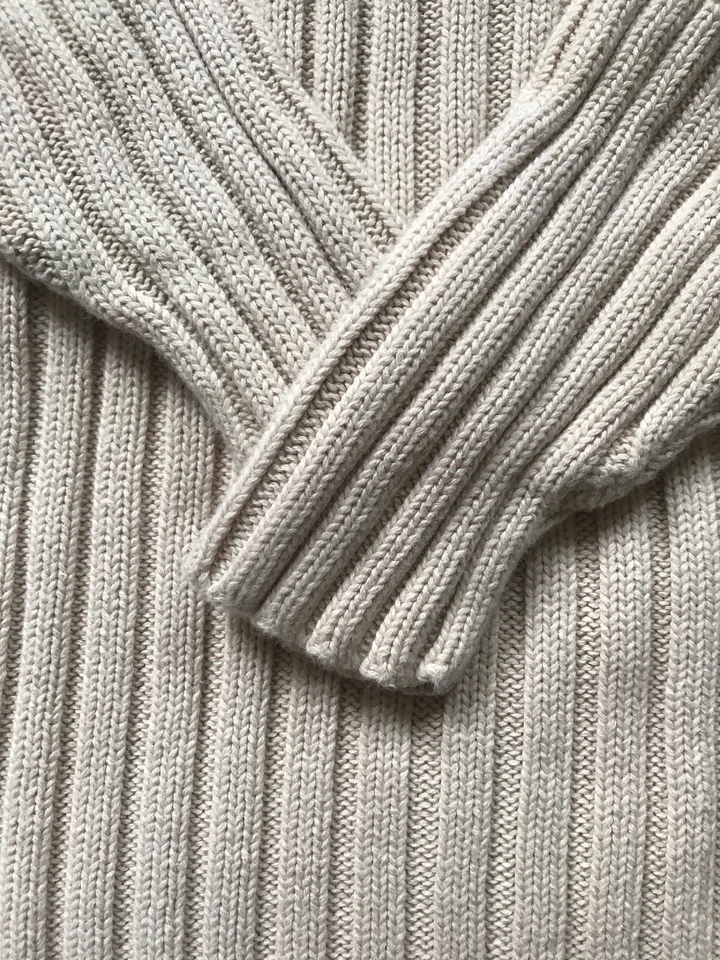 Suéter The Childrens Place natural/castanho tamanho pequeno (5/6). Ótimo negócio!!! - Imagem 3 de 4