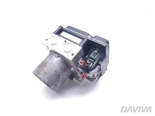 Audi A4 ABS-Bremspumpe 2.0 TDI Diesel 100kW (136 HP) 8K0907379CC 2013 Saloon