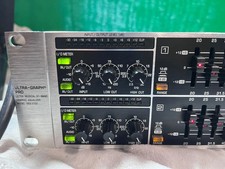 Behringer Ultra-Graph Pro GEQ3102 31-Band Ste...