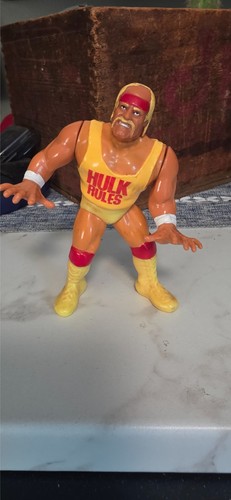 Hulk Rules 1991 WWF Wrestling Hasbro Action Figure...