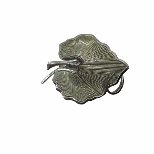 Leaf Brooch Pin Vintage Womens Silver Tone Art Nouveau C Clasp Size 2" X 1.5" - Picture 2 of 6