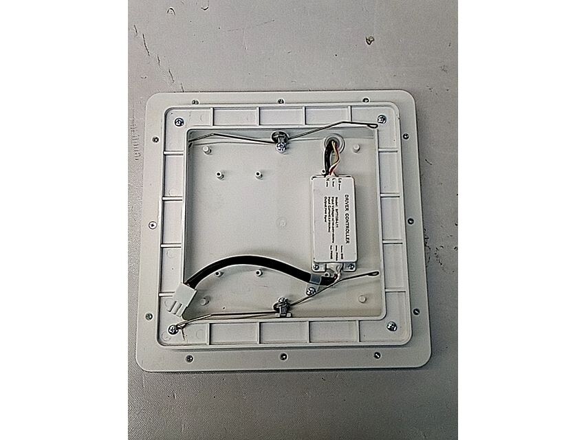 HOMEWERKS SMARTVENT VENTILATION FAN W/ LED LIGHT 7148110G4 Bathroom