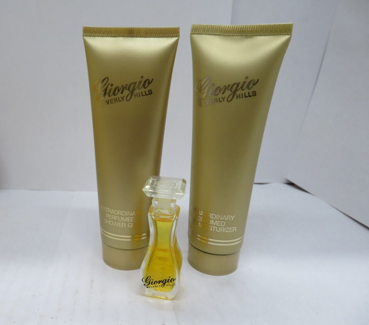 GIORGIO BEVERLY HILLS EXTRA MINI SET: EDT+PERFUMED LOTION+