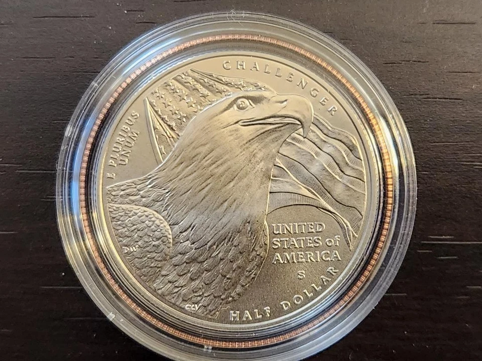 2008 BALD EAGLE COMMEMORATIVE HALF DOLLAR - GEM - IN BOX WITH COA - Image 3 of 4