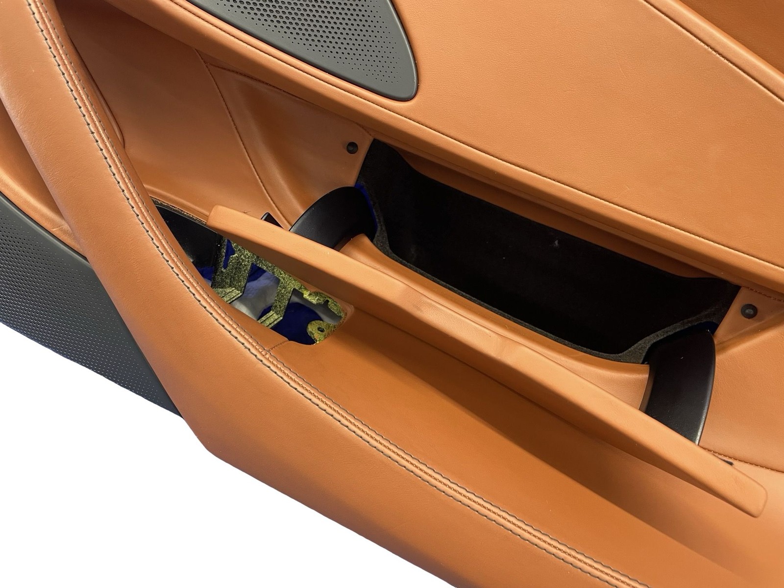 2016-2021 MCLAREN 570S FRONT RIGHT INTERIOR DOOR TRIM COVER PANEL TAN LEATHER