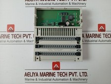 SCHNEIDER ELECTRIC 170ADM35011 Discrete I/O Module Modicon Momentum 24VDC
