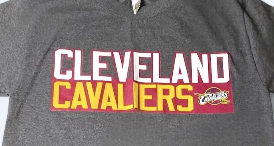 Camiseta Kevin Love NBA Baloncesto Cleveland Cavaliers LOVE 0 Hombre’s/Unisex Gris-Pequeña Foto 3 de 4