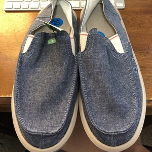 sanuk pick pocket chambray