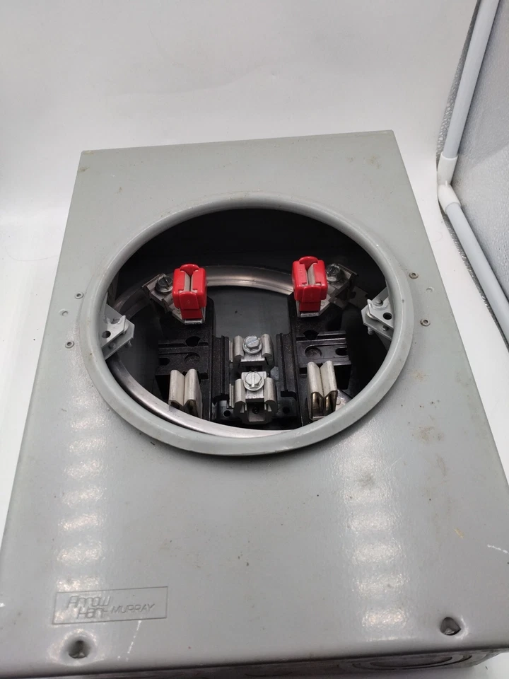 Enchufe medidor tipo anillo Arrow Hart S102A 300 V 125 amperios Foto 4 de 4