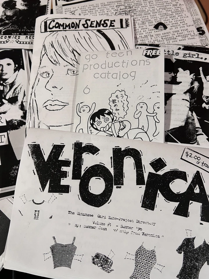 Riot Grrrl Nostalgia Zine Grab Bag #14 – A Feminist Time Capsule of 1990s Foto 4 de 4