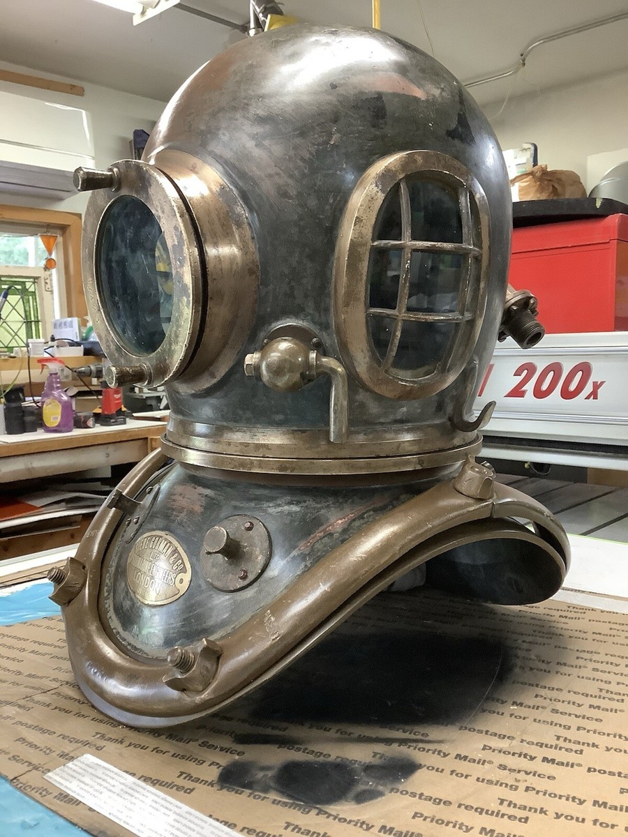 潜水ヘルメット ダイビング ヘルメット シーベ ゴルマン社 Siebe