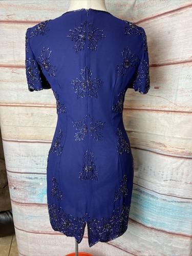 Reggio Size 12 Short Sleeve Beaded Flower Design Cocktail Dress - Picture 4 of 9