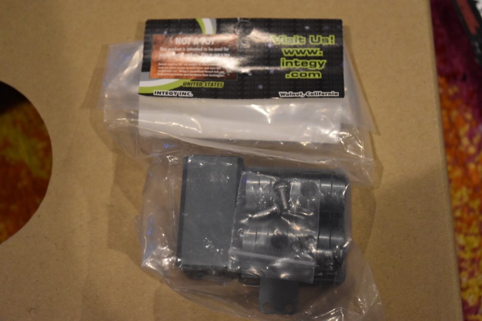 Support De Réservoir D'essence En Aluminium Pour Camion Tamiya 1/14 - Marque JP Garage - Neuf