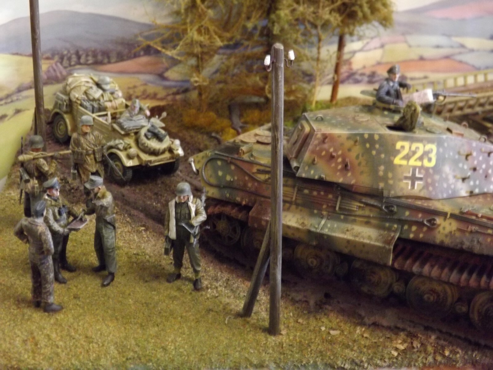 1 35 scale 2nd WW Diorama. GERMAN KING TIGER ARDENNES 1944 1 35 scale 2nd WW Diorama. GERMAN KING TIGER ARDENNES 1944
