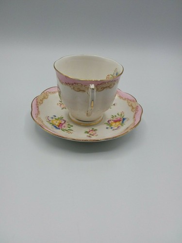 Vtg Royal Albert Tea Cup & Saucer Pink Multi-Colored Floral Bone China 1940's - Picture 3 of 9