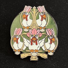 Disney WDW Muppets Park Day Spilla Mistero Camera Tiki Camila Polli 2026