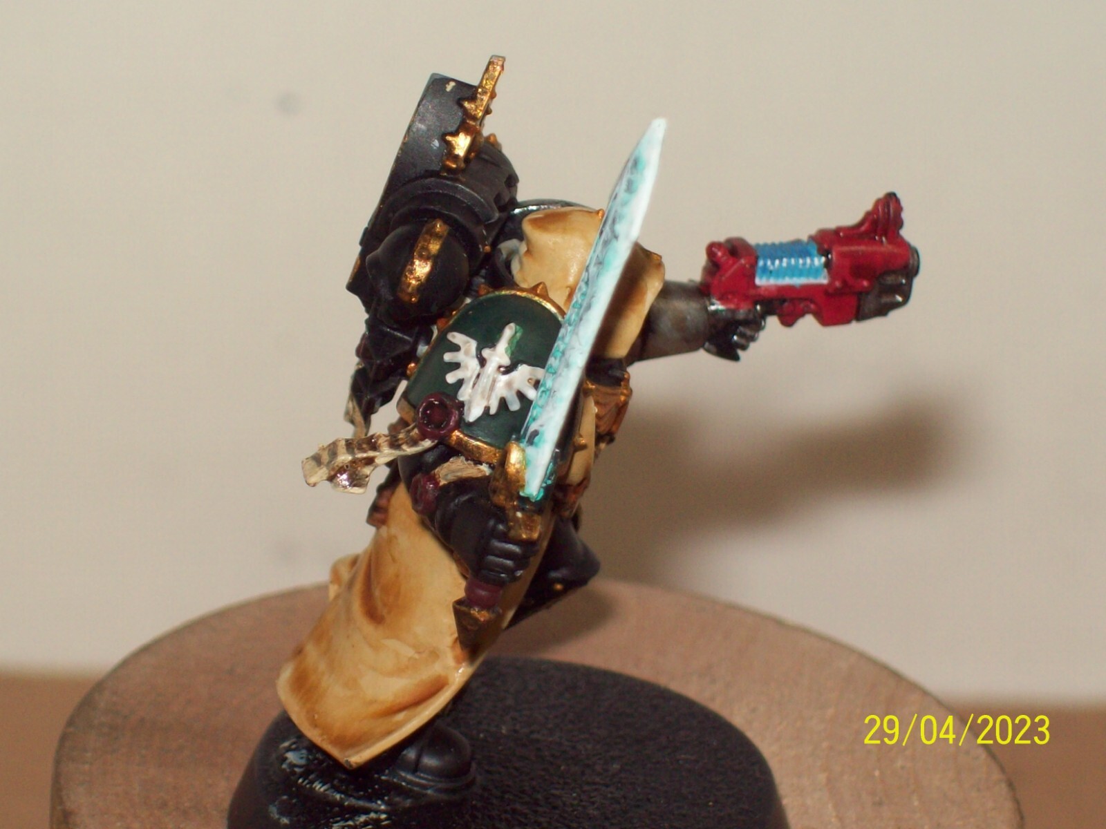 Picture 2 of 6