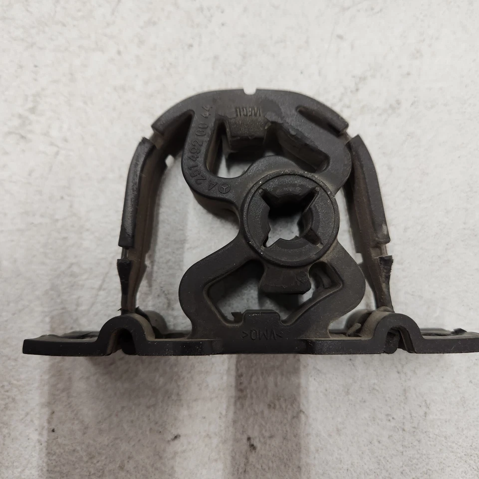 07-16 Mercedes Benz GL450 Exhaust System Hanger Suspension Ring OEM - Image 3 of 4