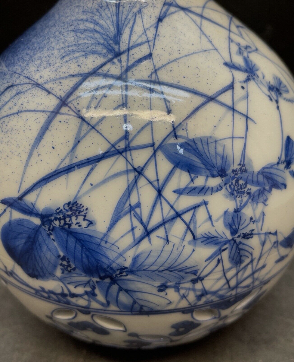 Japanese Meiji Seto Porcelain Vase w/ Blue & White Decor by