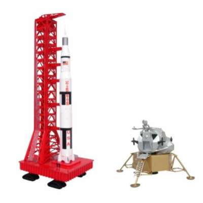 Aoshima Spaceship No.02 Apollo Saturn Rocket + Lunar Module