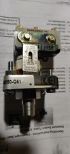 Barksdale E1S-B250-Q61 Econ-O-Trol Pressure Switch 10A 250 PSI 1/2, New, Each.