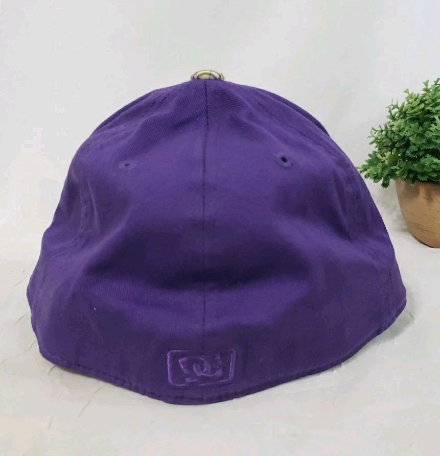 Rare Y2K DC Shoes Skate  Skateboard Flexfit Hat  SZ 7 1/4-7 5/8 Purple Yellow - Image 4 of 4