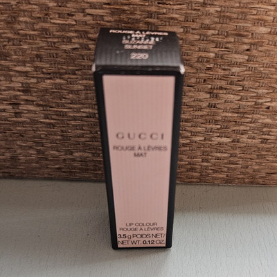 Gucci Rouge à Lèvres Mat Matte Stick Lipstick 220 Suzanne Sunset 0.12 oz