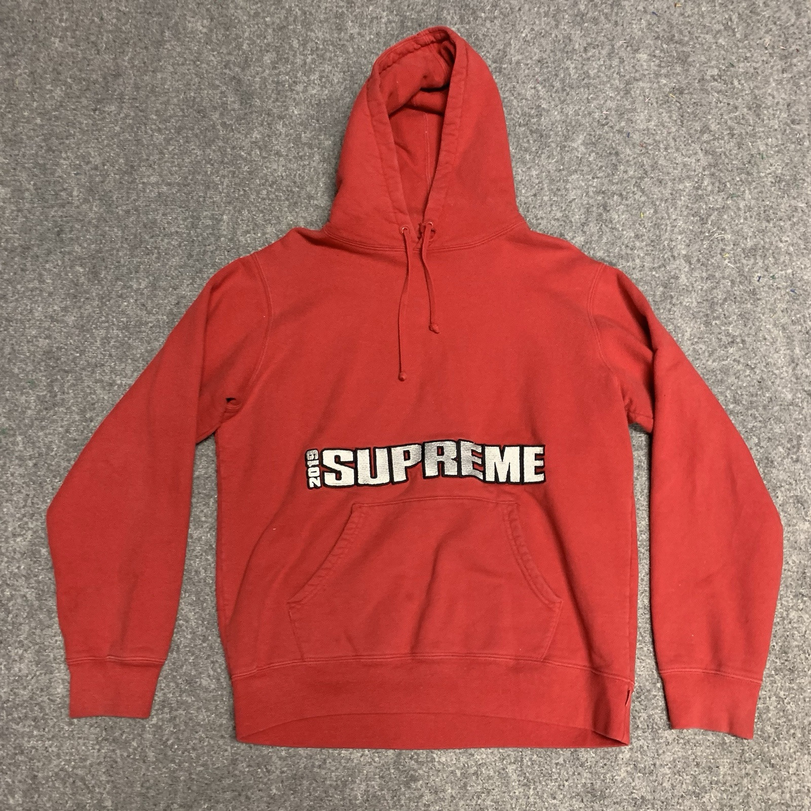SUPREME BLOCKBUSTER 2019 SS19 HOODED SWEATSHIRT - RED Medium (M